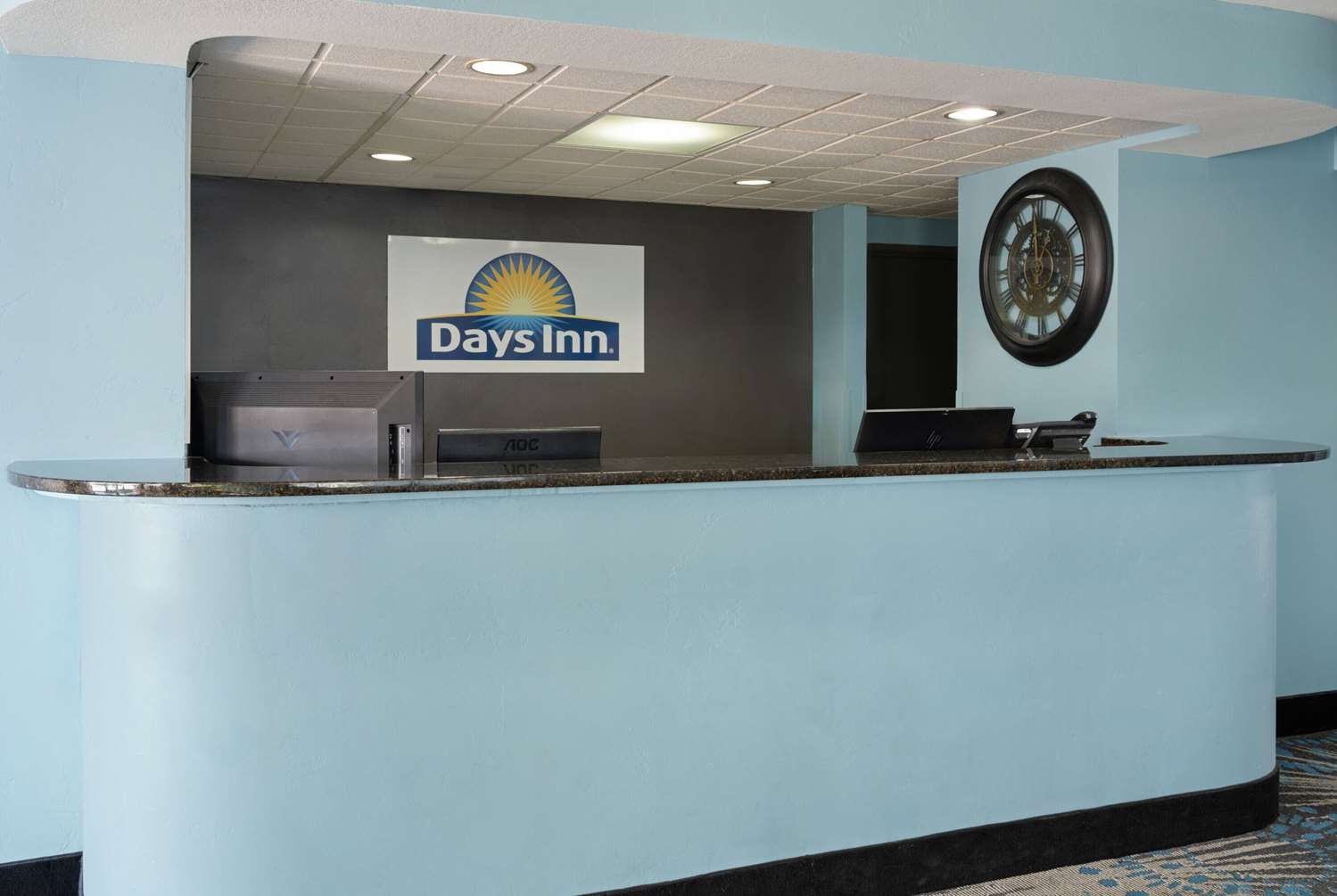 Days Inn by Wyndham Neenah 3/11