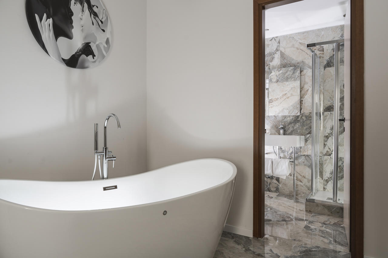Hotel Re Enzo 100/102