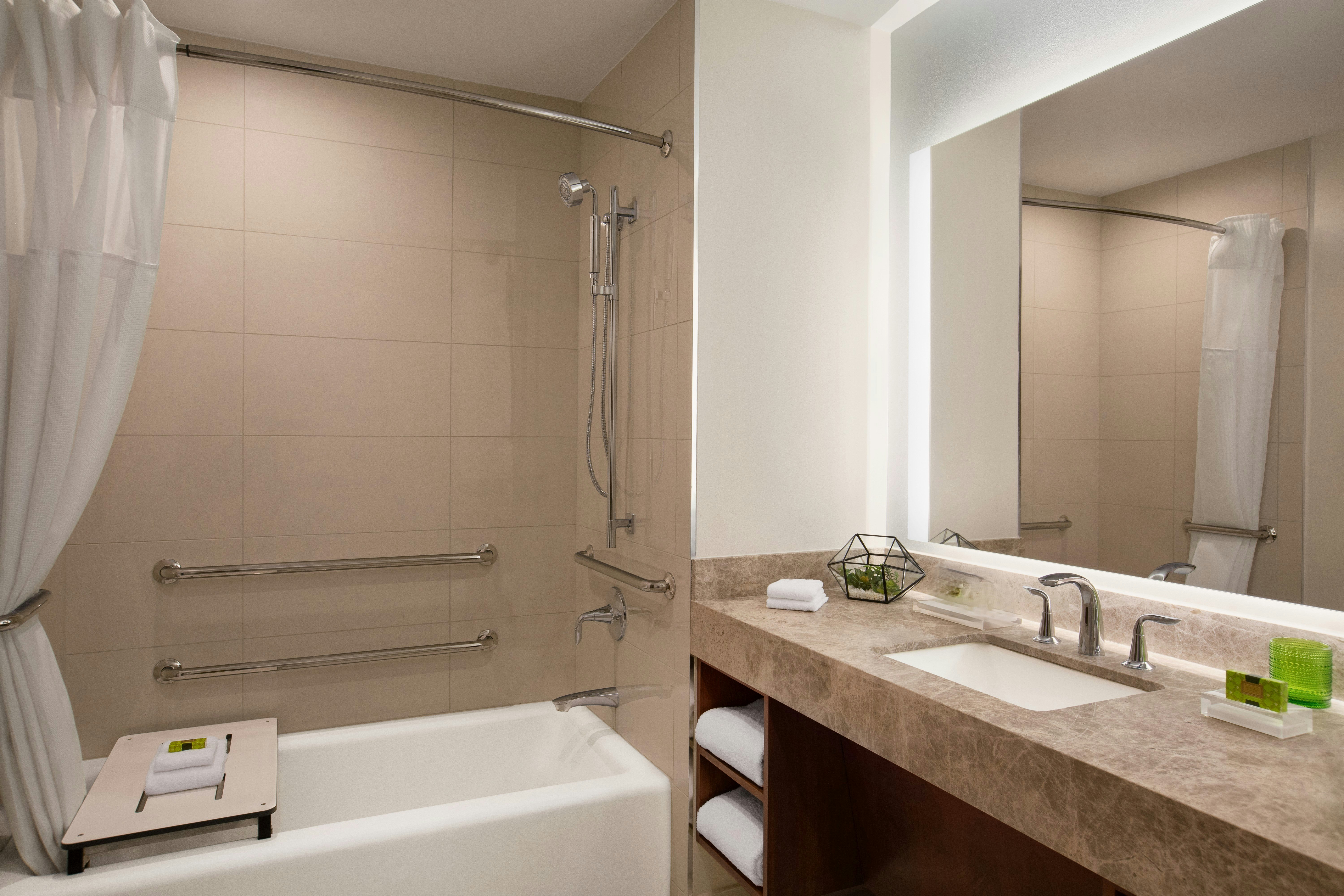 Intercontinental Hotels Houston Medical Center 79/81