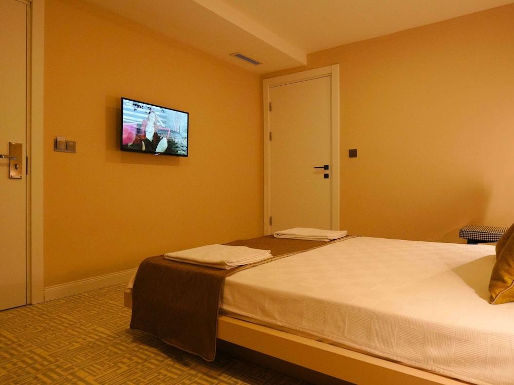Bonnie City Hotel 14/50