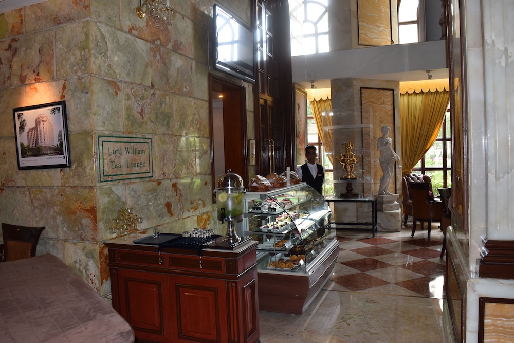 The Royal Plaza New Delhi 7/50