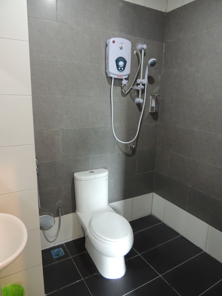 Royal Agate Beach Resort 52/64