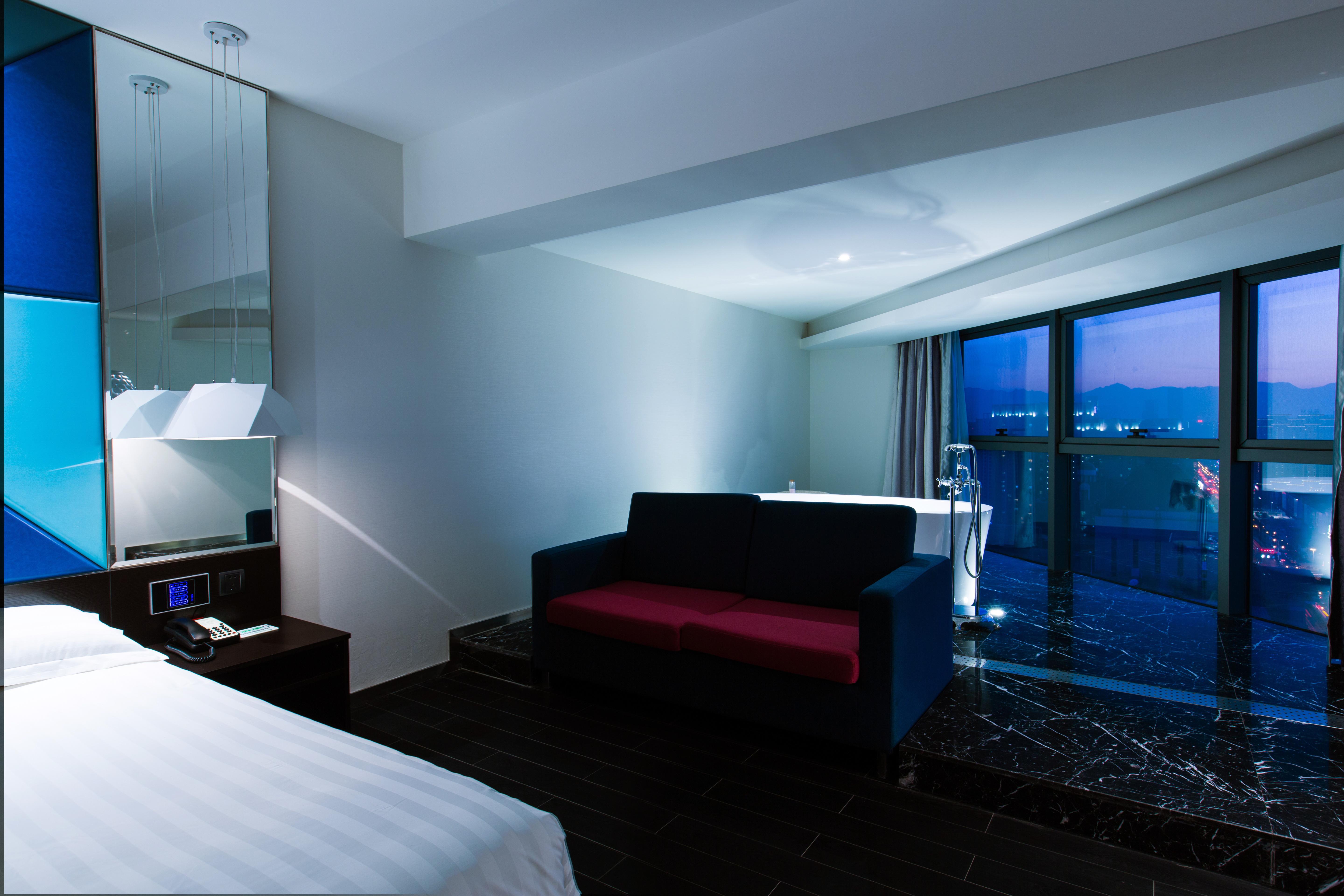 Orange Hotel Select 29/38