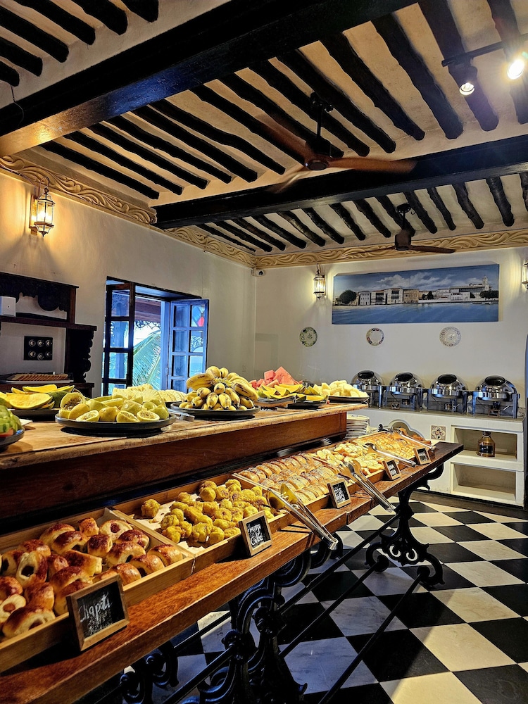 Mizingani Seafront Hotel 62/80