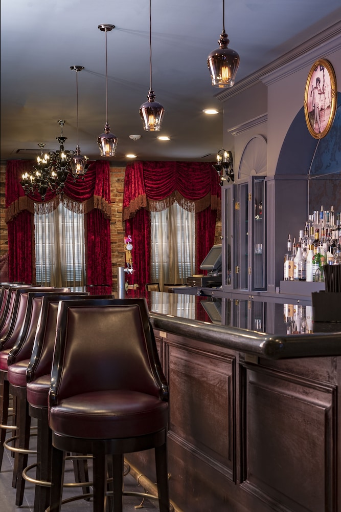 Dauphine Orleans Hotel 47/60