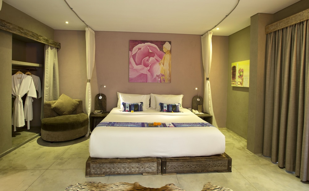 Blue Karma Dijiwa Seminyak 15/78