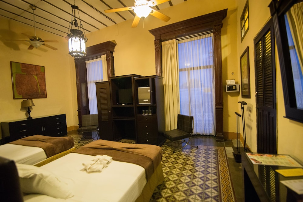 Gran Hotel de Merida 38/68