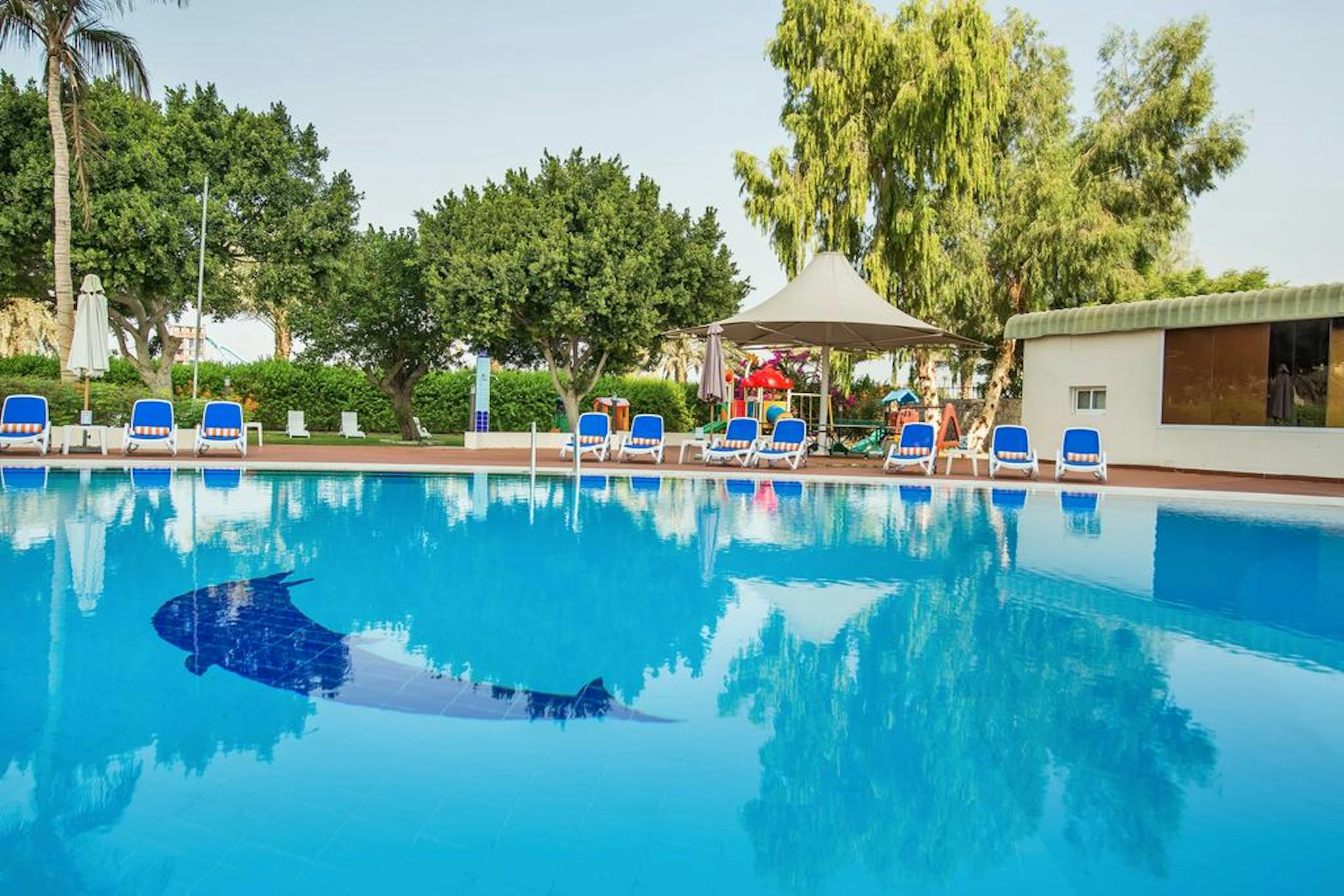Hotel Holiday International Sharjah 23/25