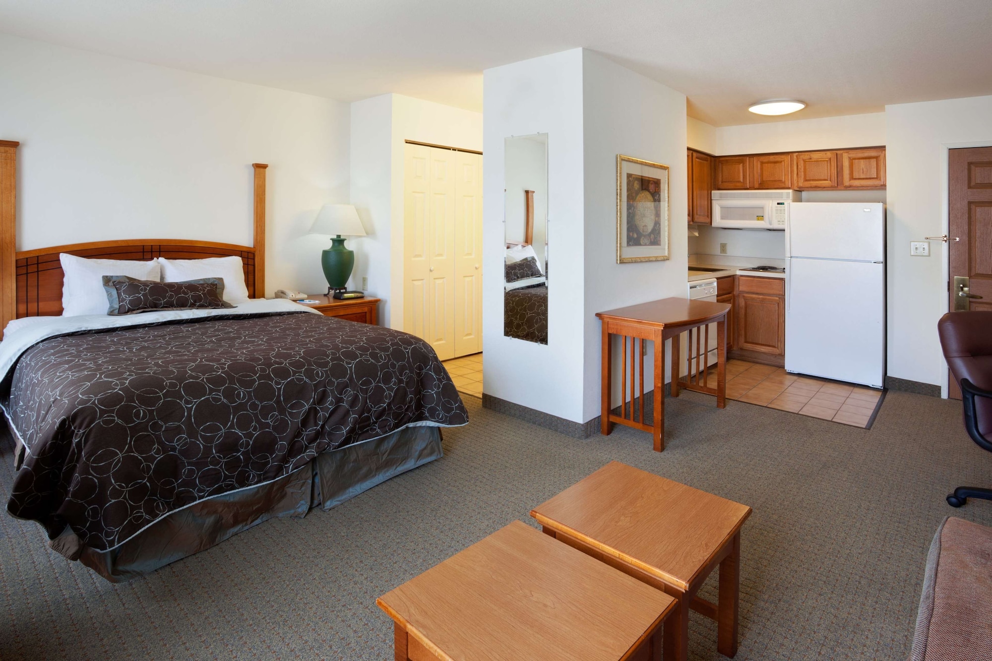 STUDIO, SUITE, QUEEN BED