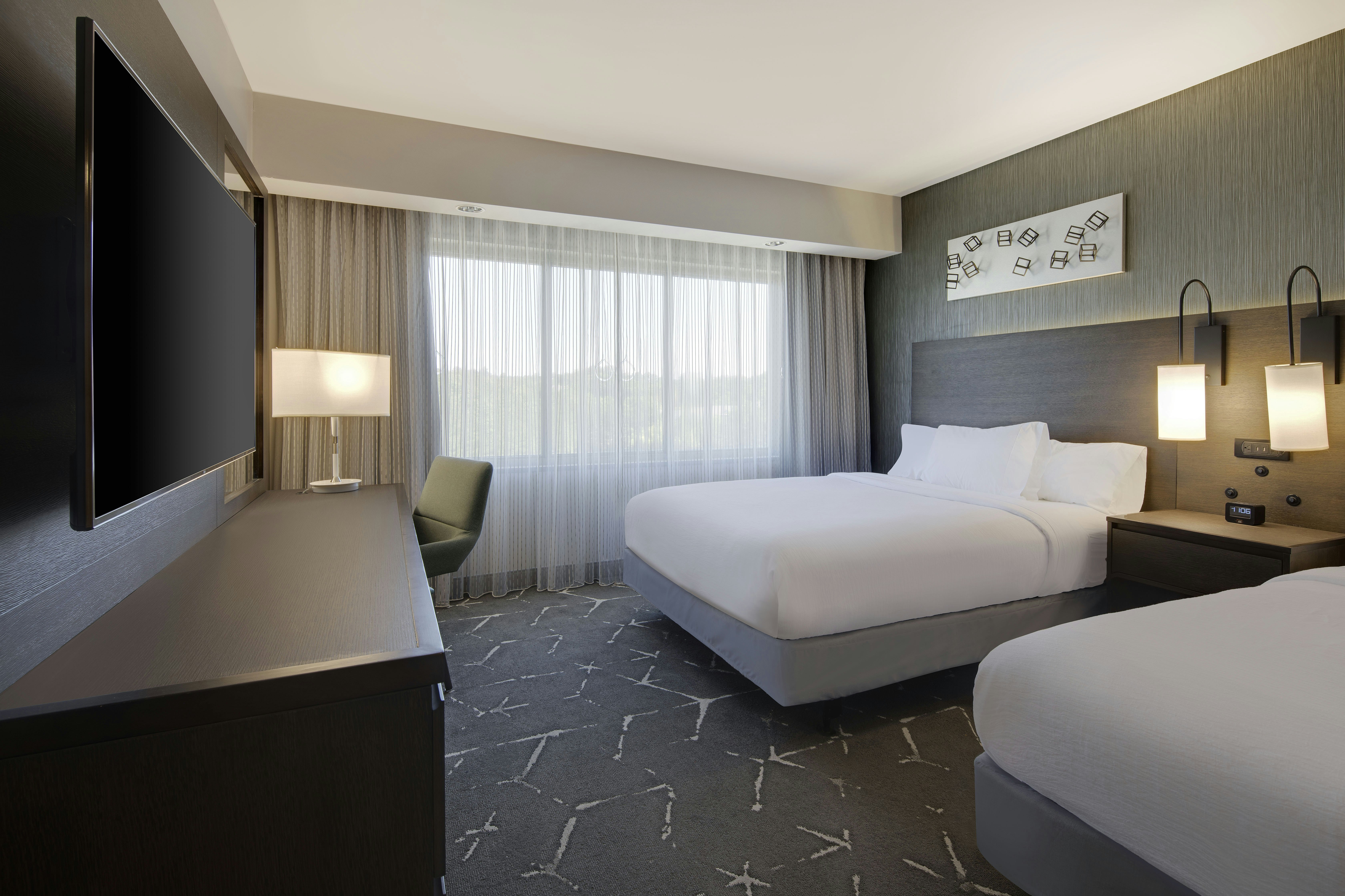PREMIUM, SUITE, 2 QUEEN BEDS, ACCESSIBLE