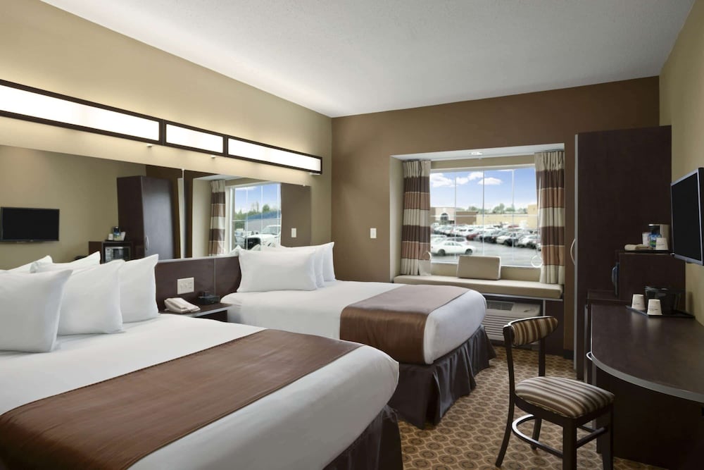 Microtel Inn & Suites detail
