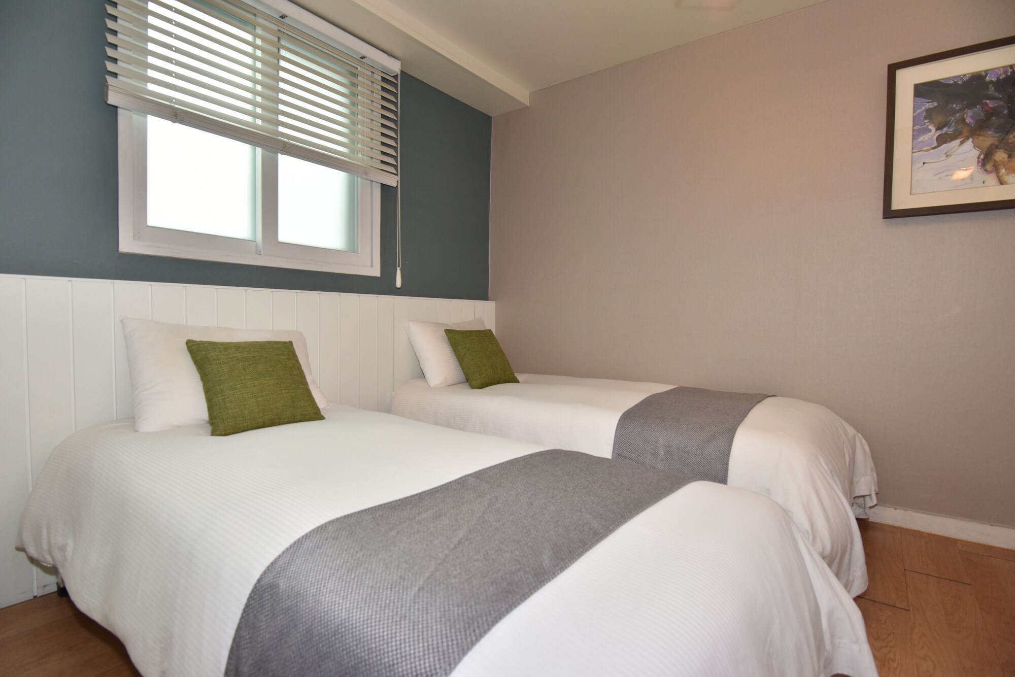 STANDARD, TWIN BEDS