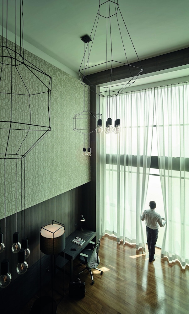 G Hotel Gurney 33/60