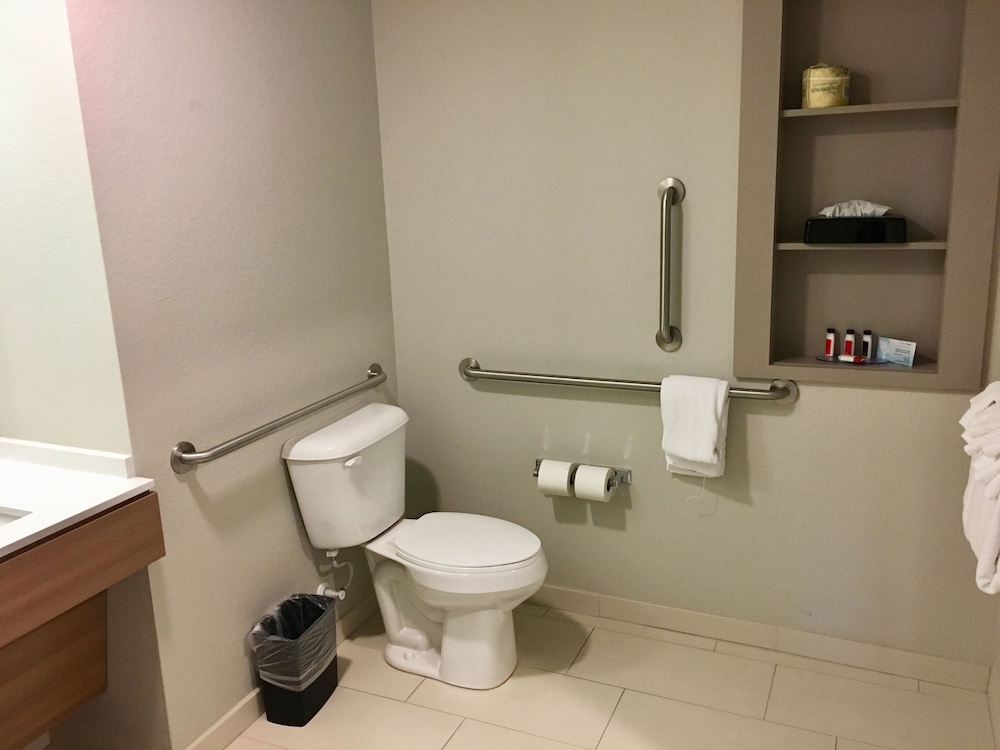 Microtel Inn And Suites By Wyndham Moorhead Fargo Area 13/39