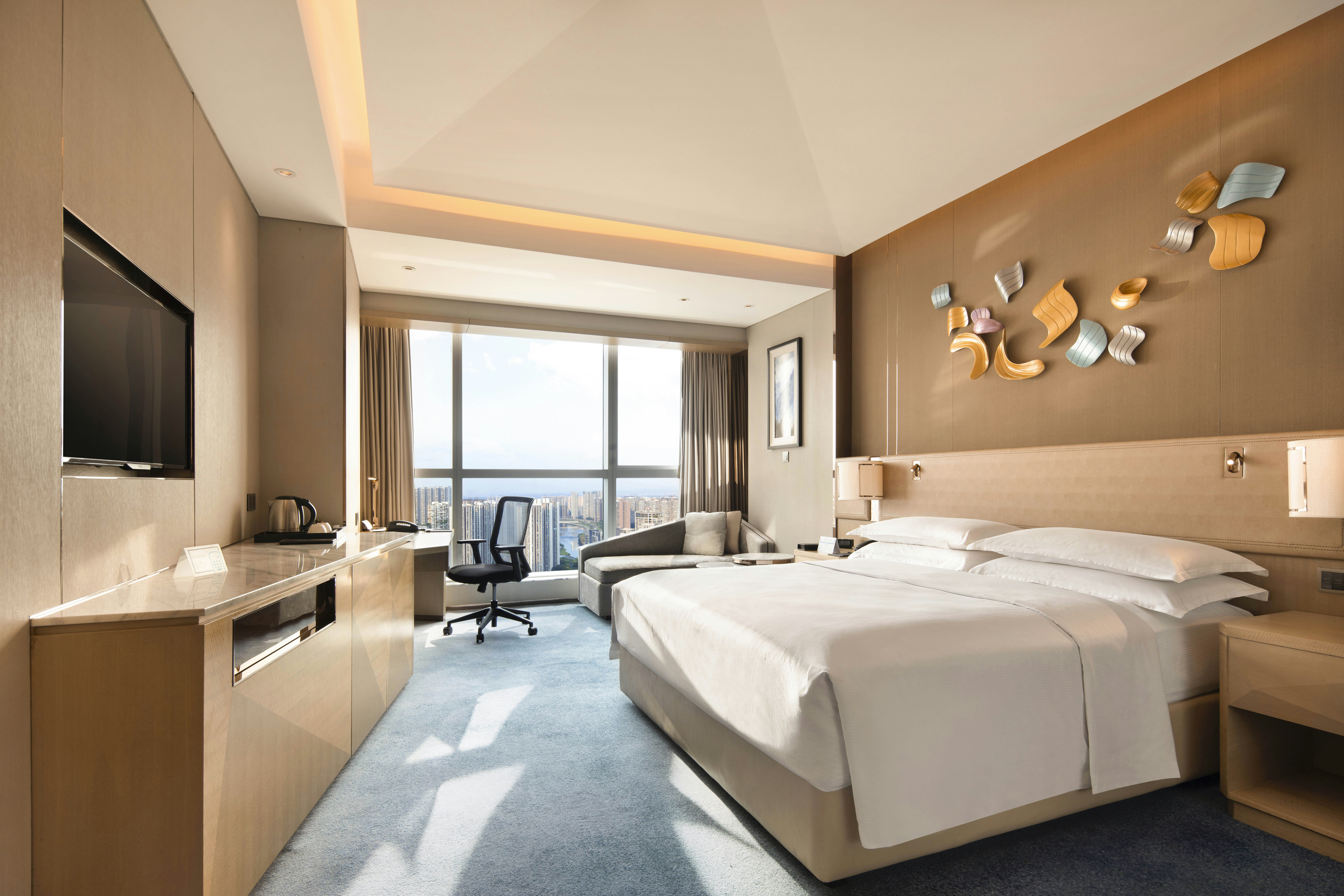 ROOM, KING BED, ACCESSIBLE