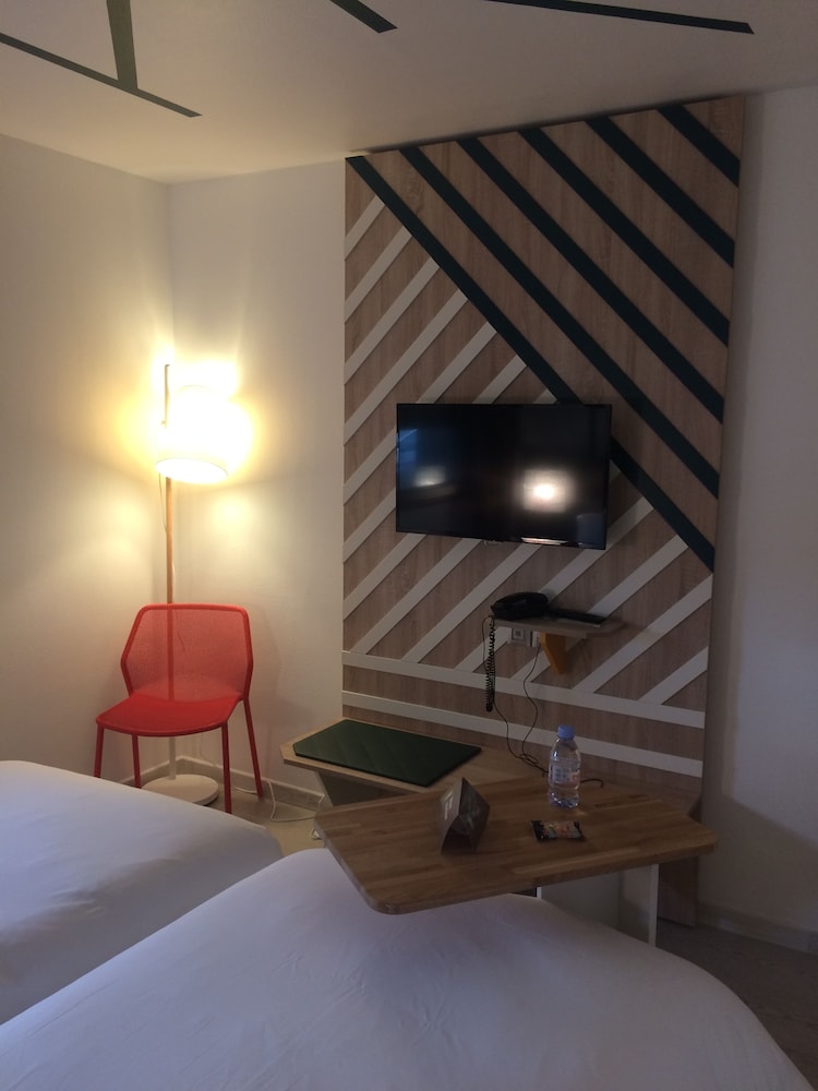 Ibis Styles Rouen Val-de-Reuil 36/78