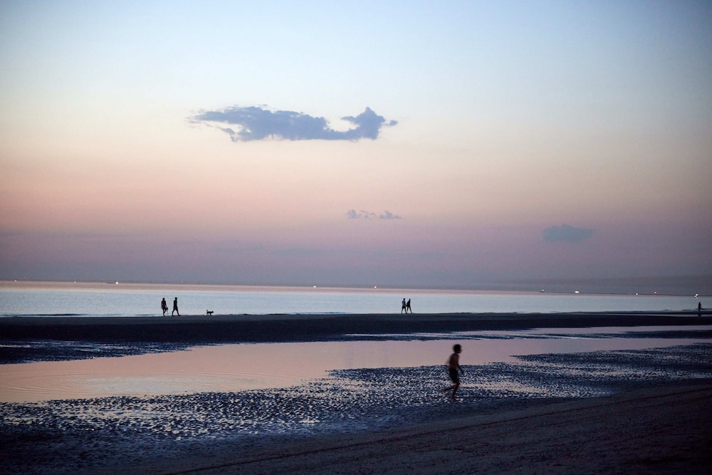 Beach Hotel Zandvoort by Center Parcs 21/33