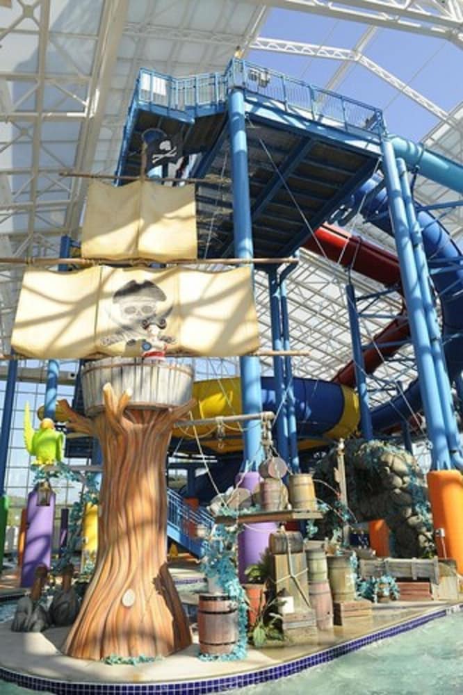 Big Splash Adventure Indoor Water Park Resort 3/28