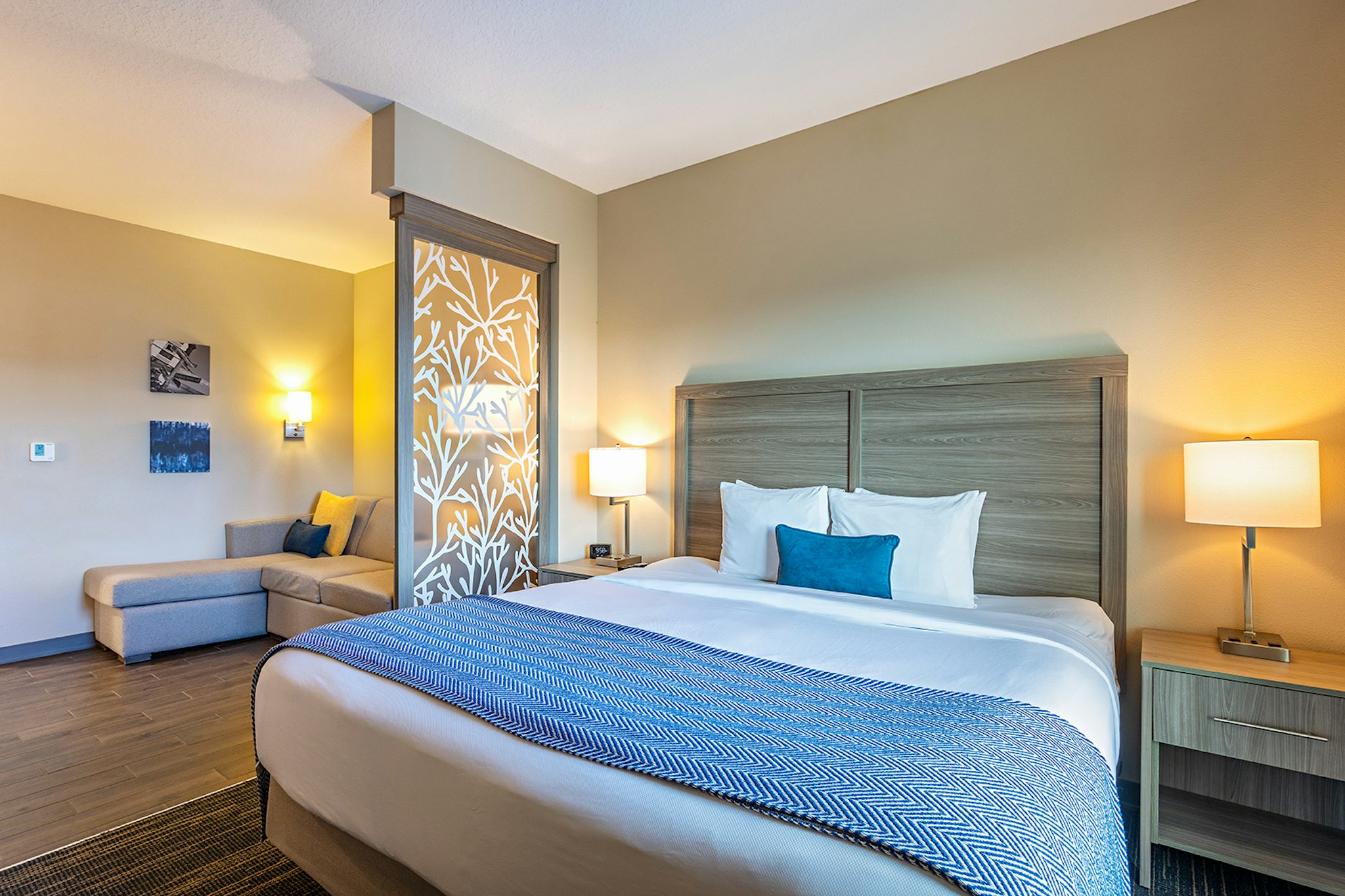 Suite, King Bed