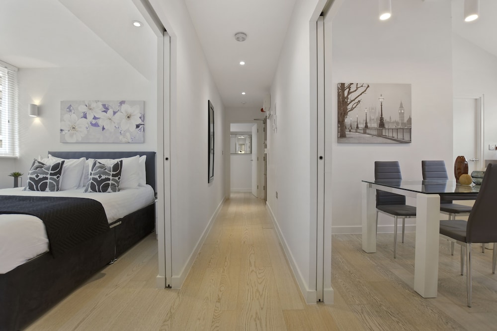 West Street by Aeria Apartments 13/18