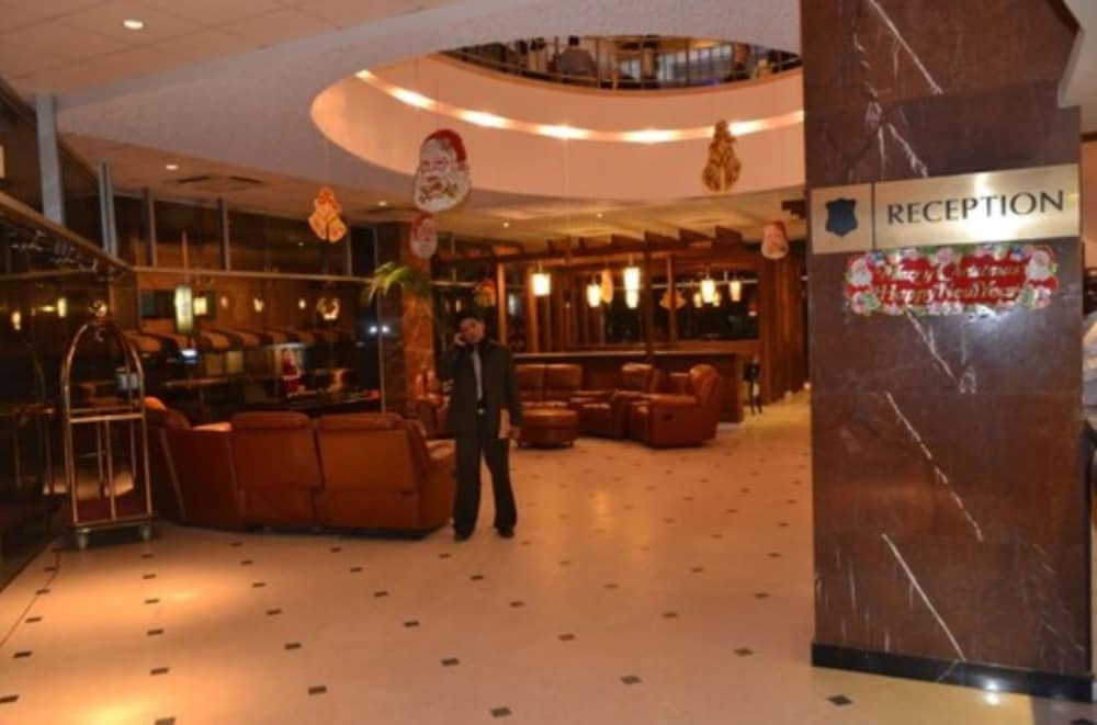 Gold Crest Hotel 8/49