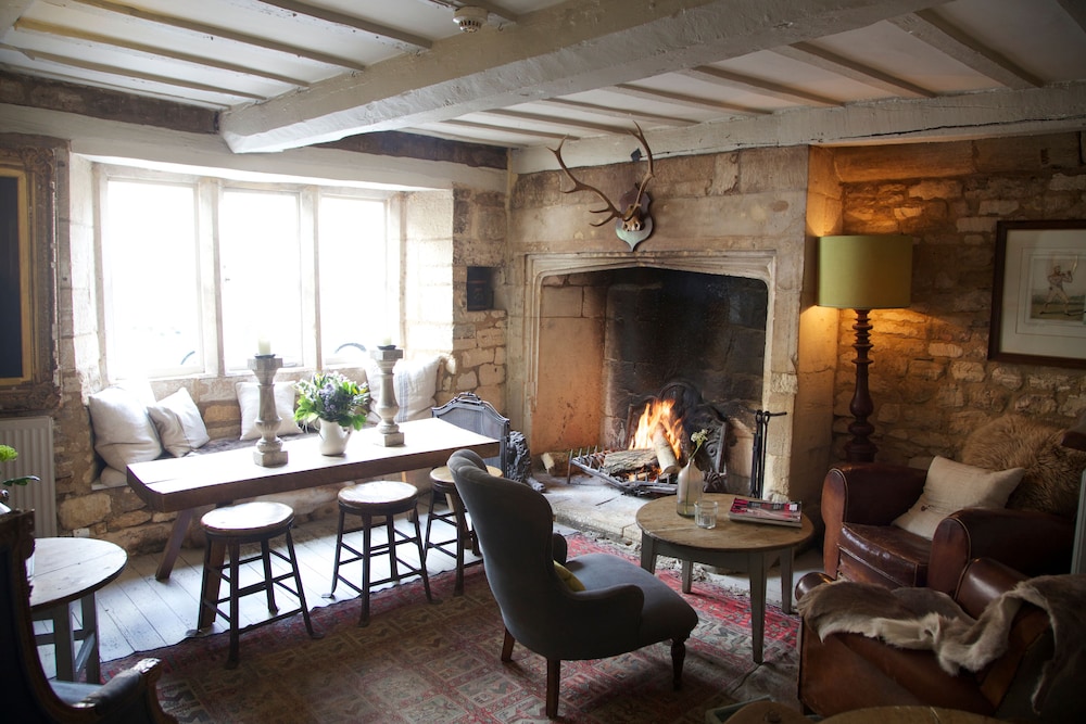 The Lion Inn 36/50