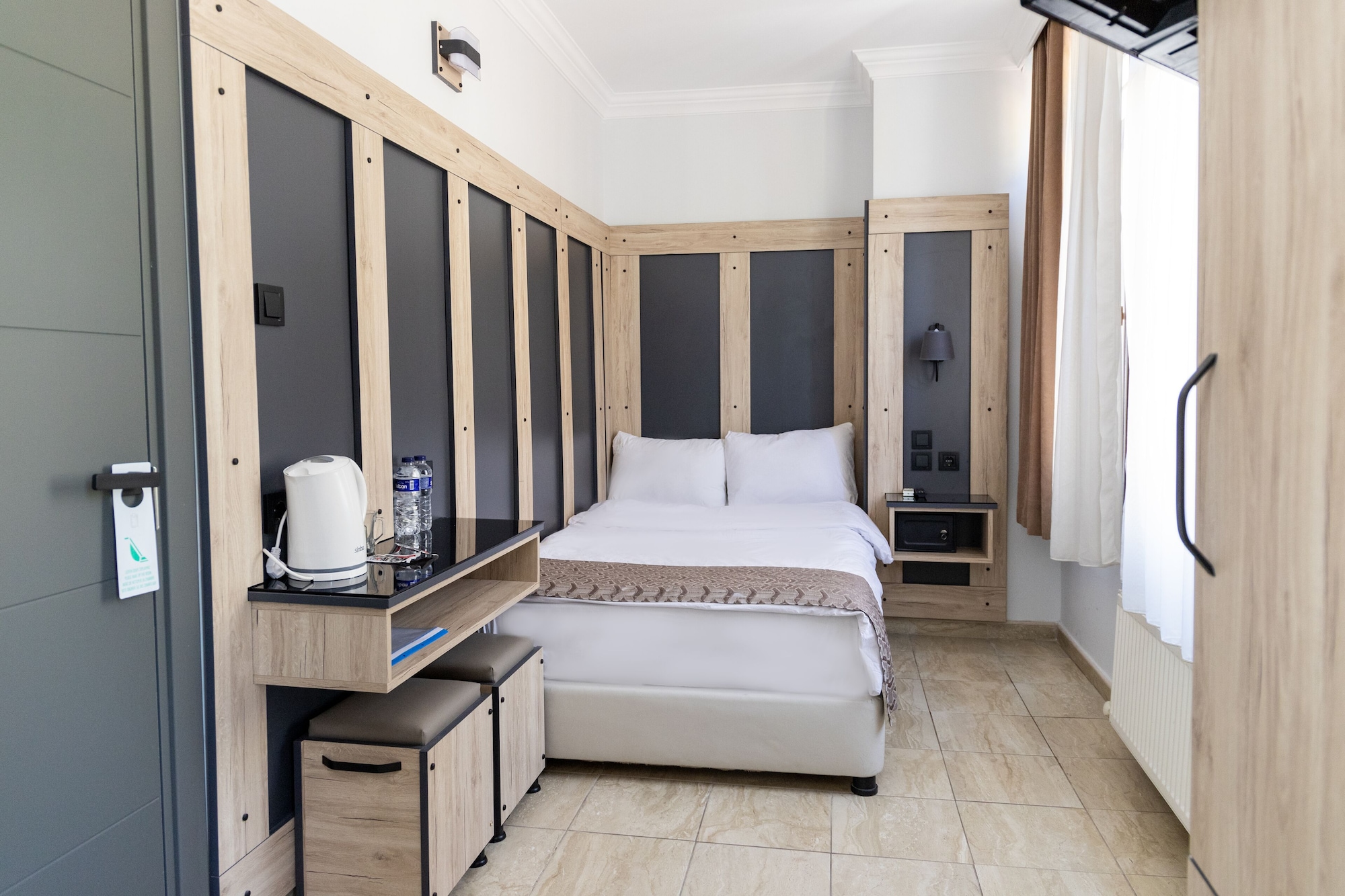 ECONOMY, DOUBLE BED