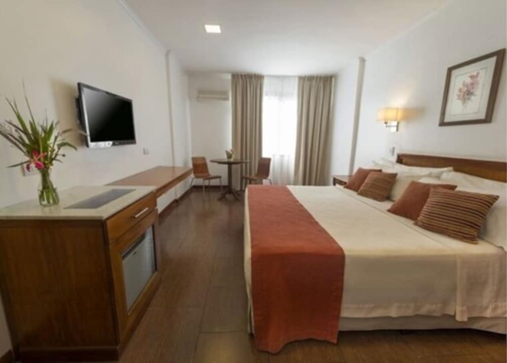 Saint George Hotel 34/50