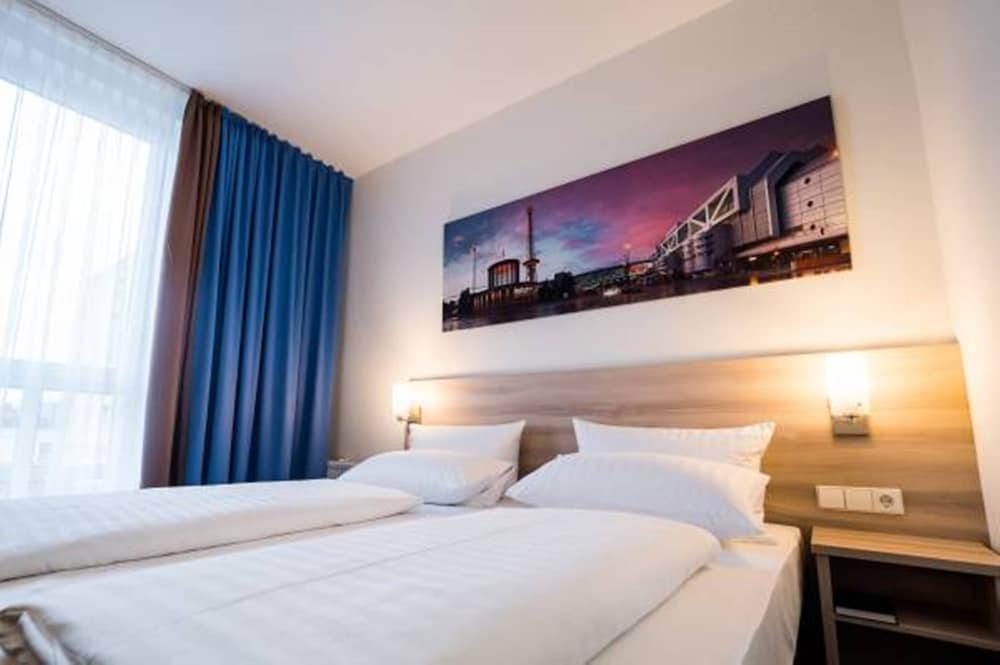 PLAZA INN Berlin-Charlottenburg 18/64