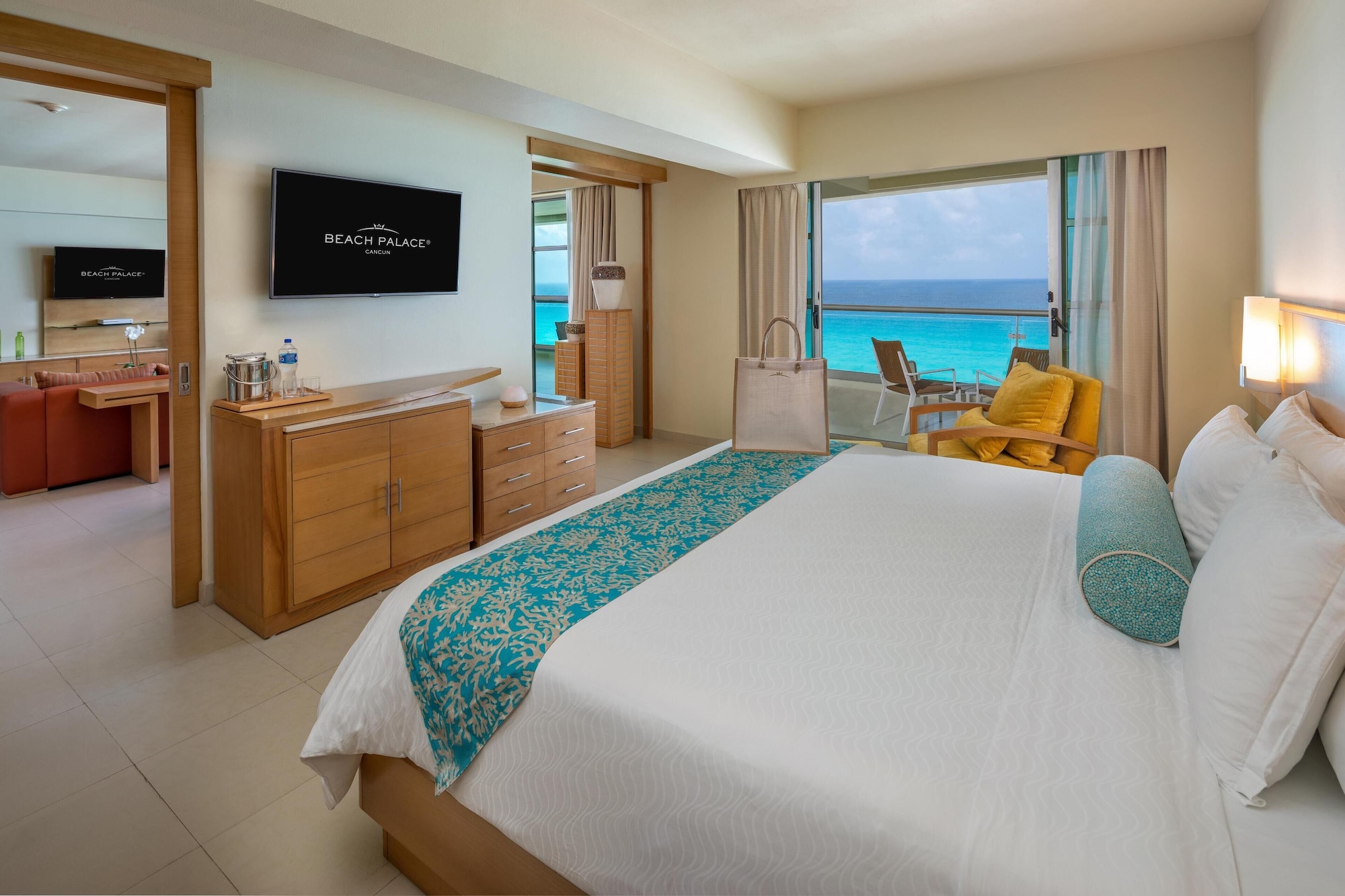 GOVERNOR, SUPERIOR, SUITE, KING BED, OCEAN VIEW