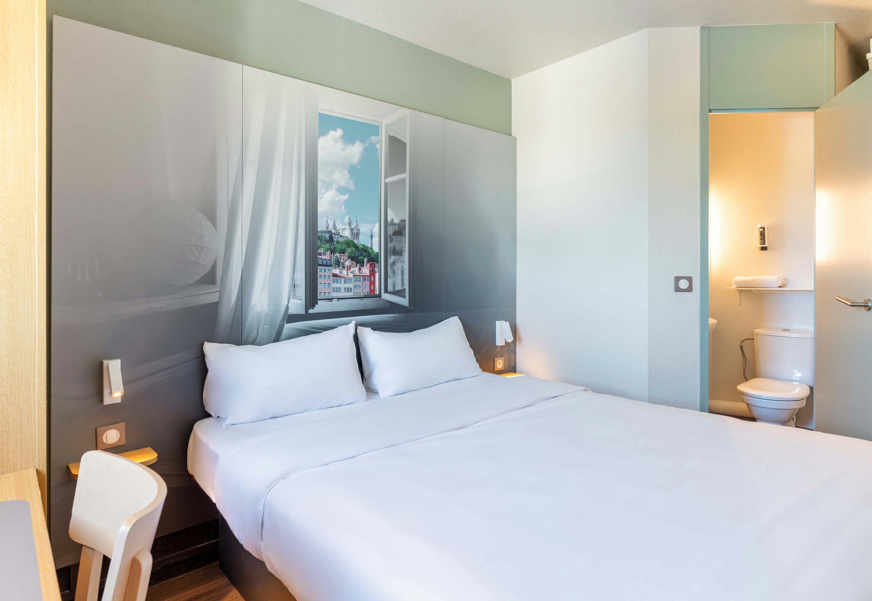 B&B Hotel Lyon Saint Bonnet Mid Plaine 8/17