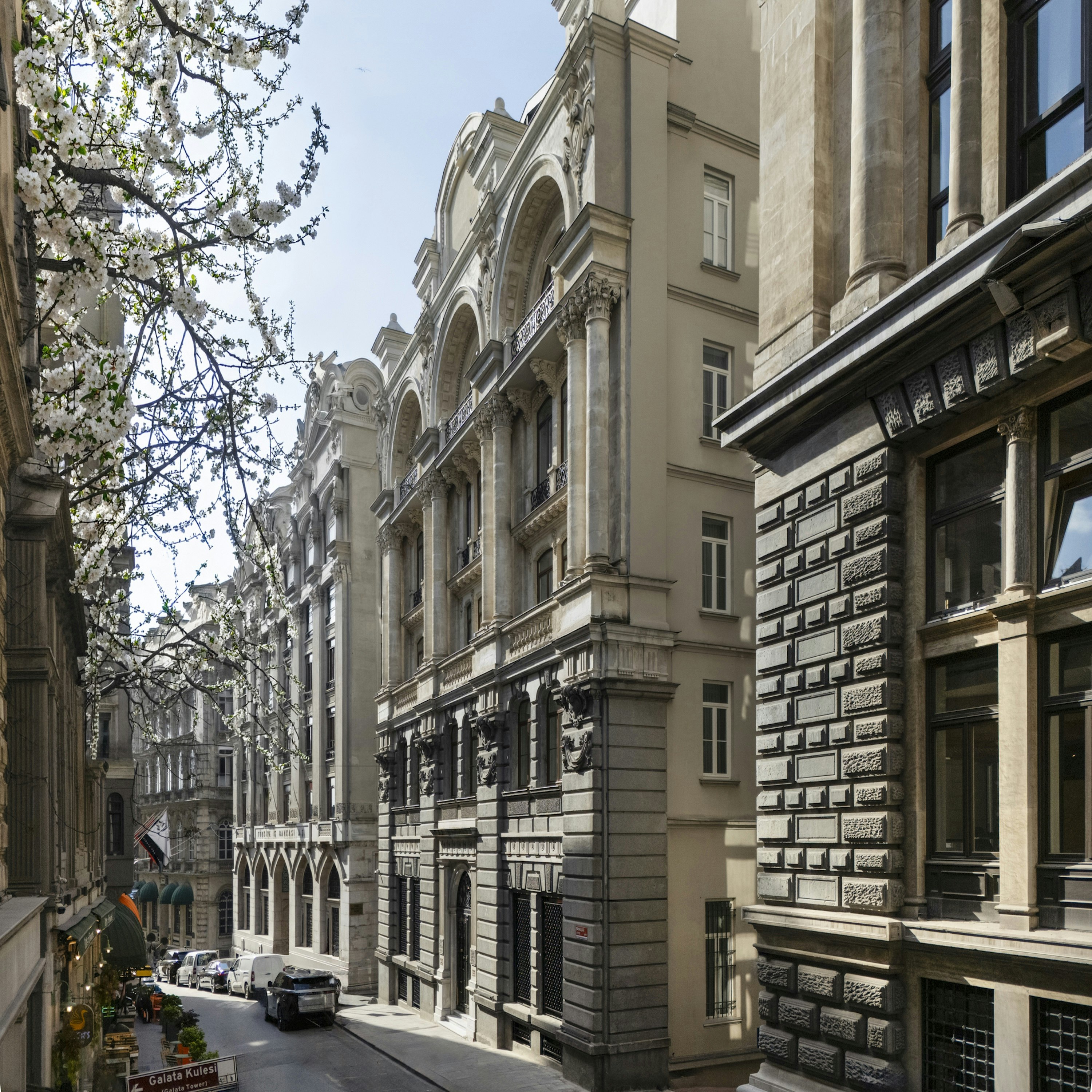 Les Temps Istanbul Karakoy, Curio Collection by Hilton 8/45