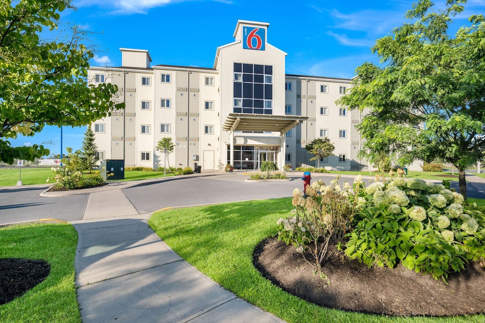 Motel6 Kingston, ON 54/62