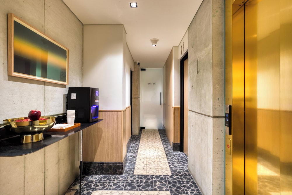 Rodona Hotel 5/50