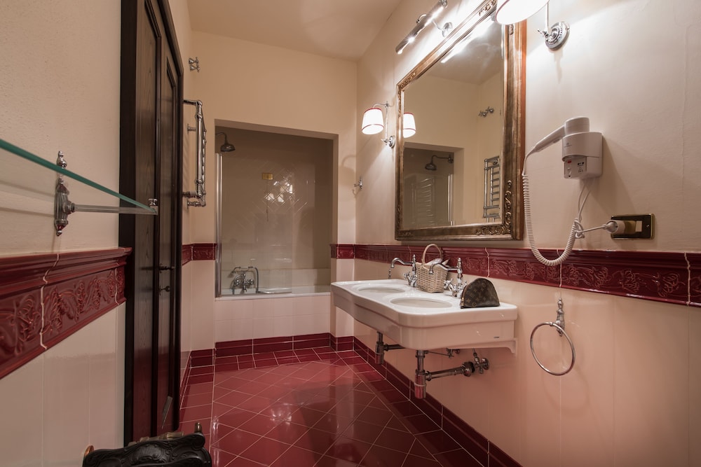 Borgo Di Pietrafitta Relais 72/74