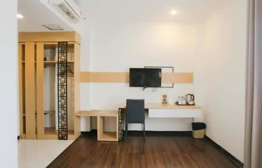 Best Hotel Kedungsari 20/42