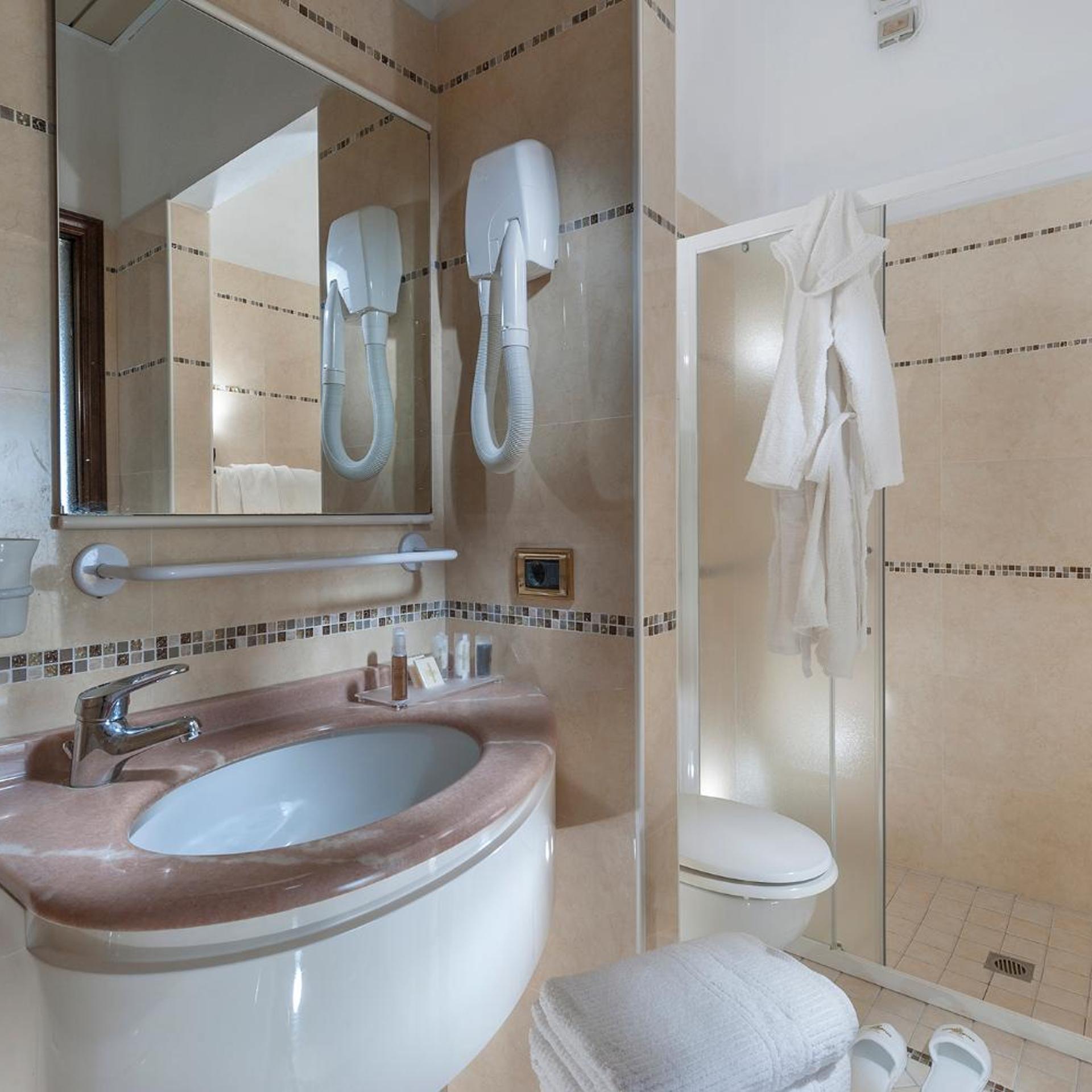 Gambrinus Tower Resort Hotel 51/53