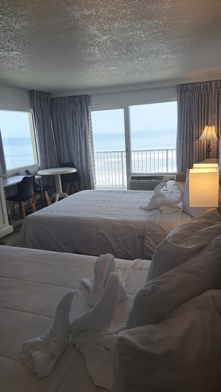 Emerald Shores Resort 44/79
