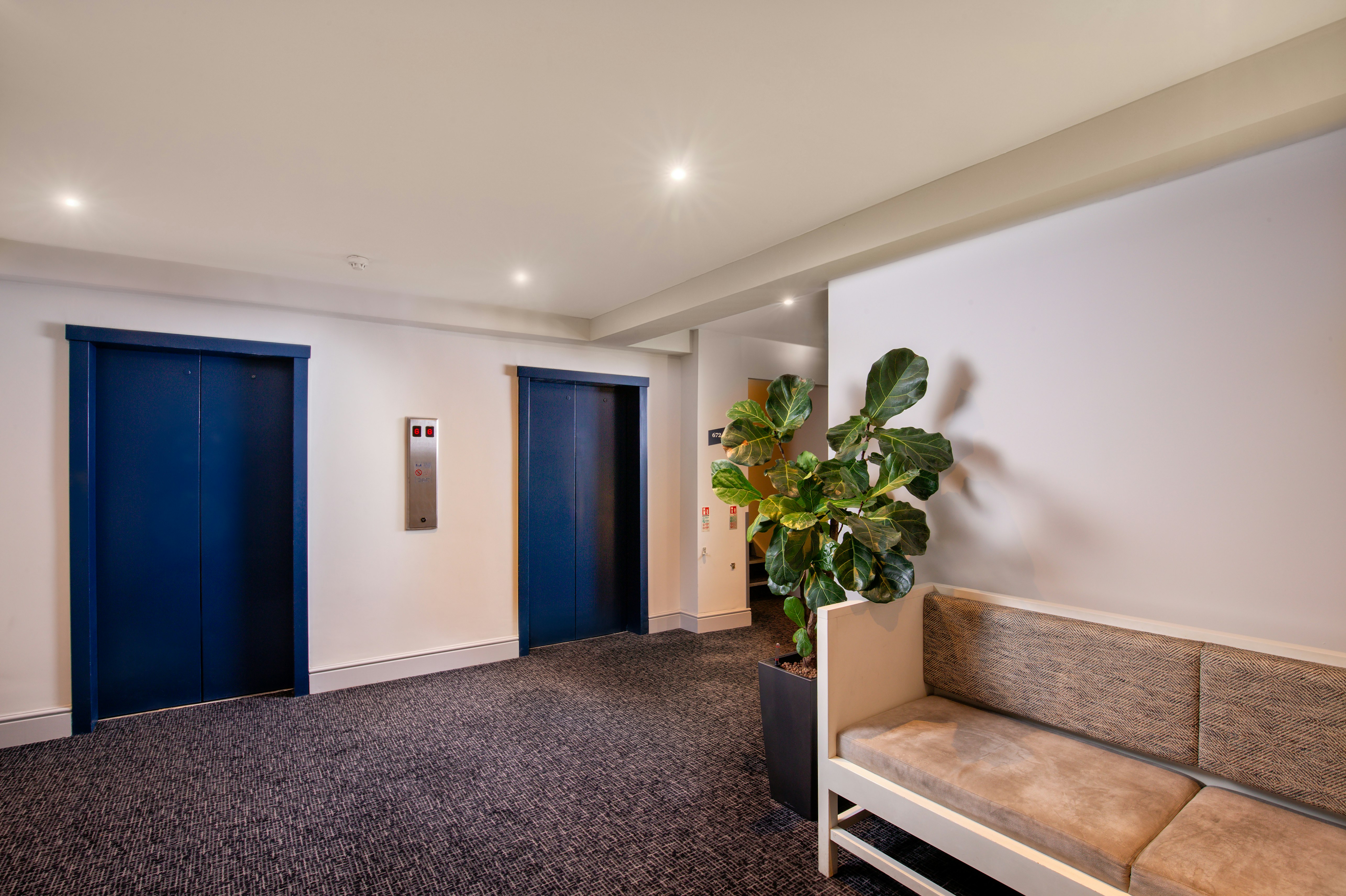 President Hotel 44/70