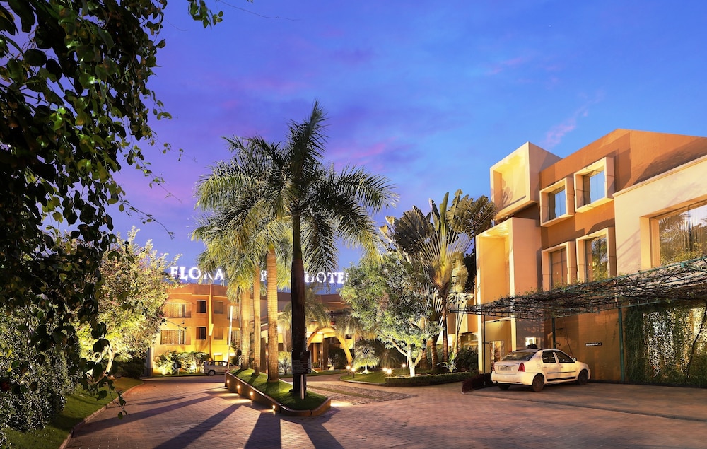 FLORA AIRPORT HOTEL 41/50