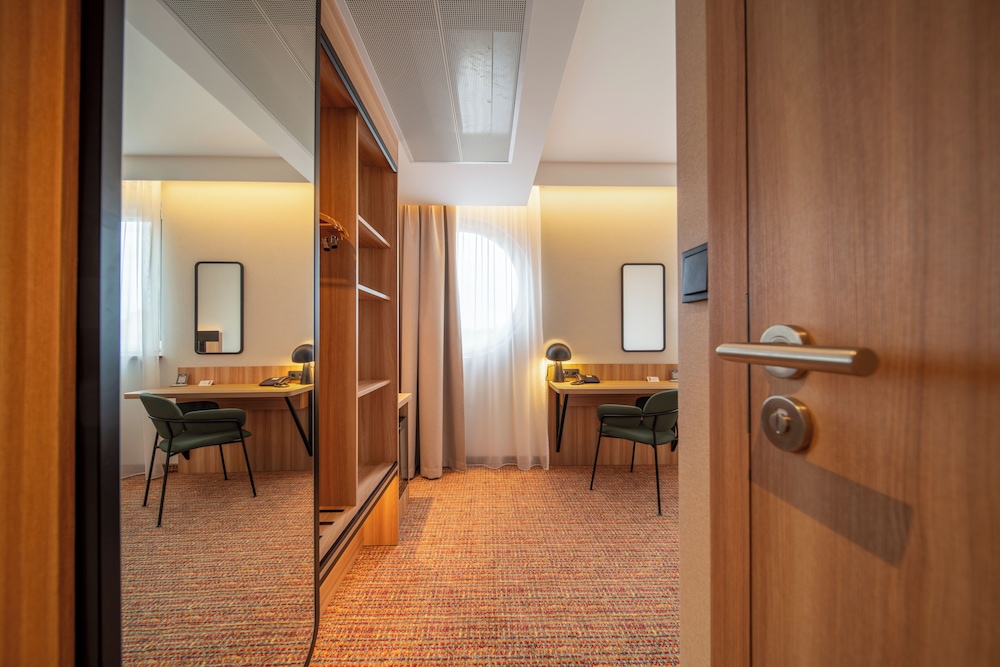 QUBUS HOTEL GLIWICE 46/64