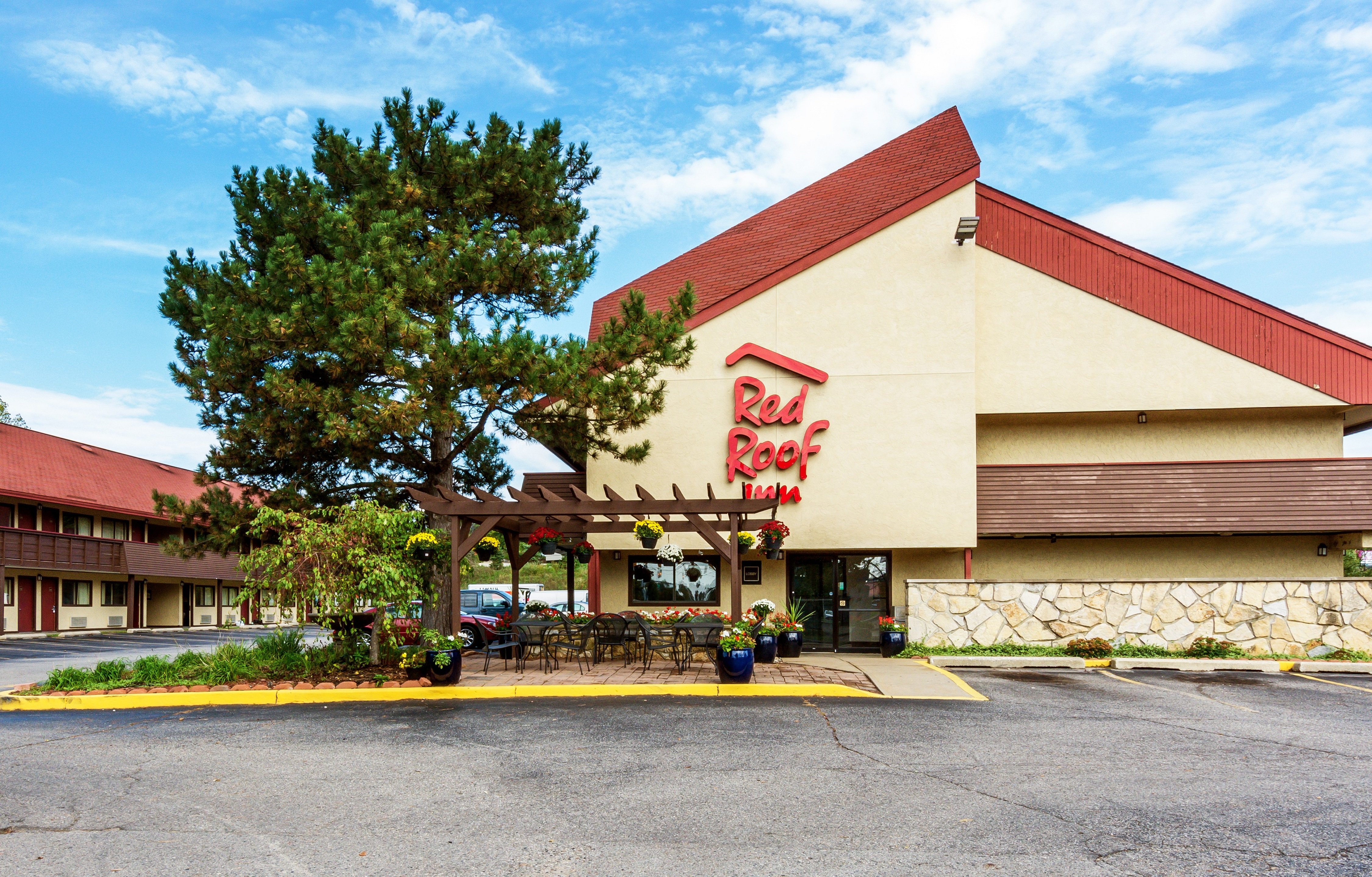 Red Roof Inn Grand Rapids Airport 32/33