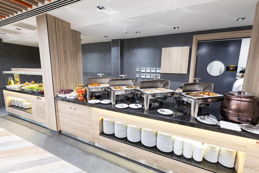 Keykan Hotel 25/29