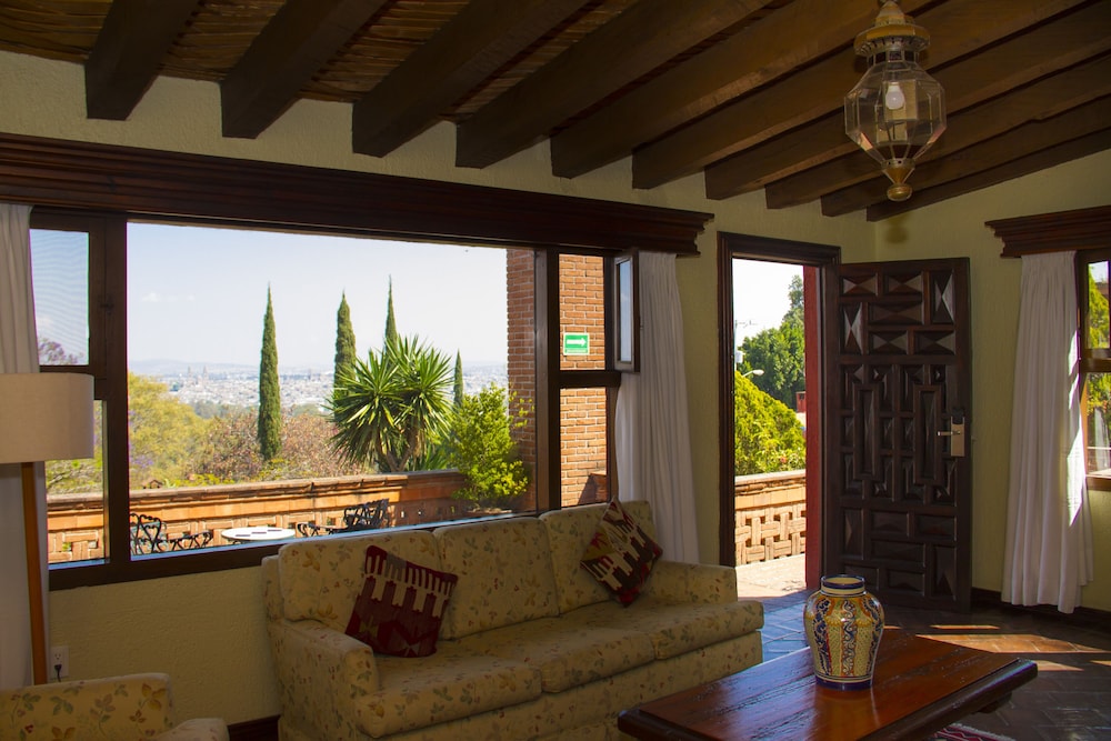 Villa Montana Hotel And Spa Boutique 55/70
