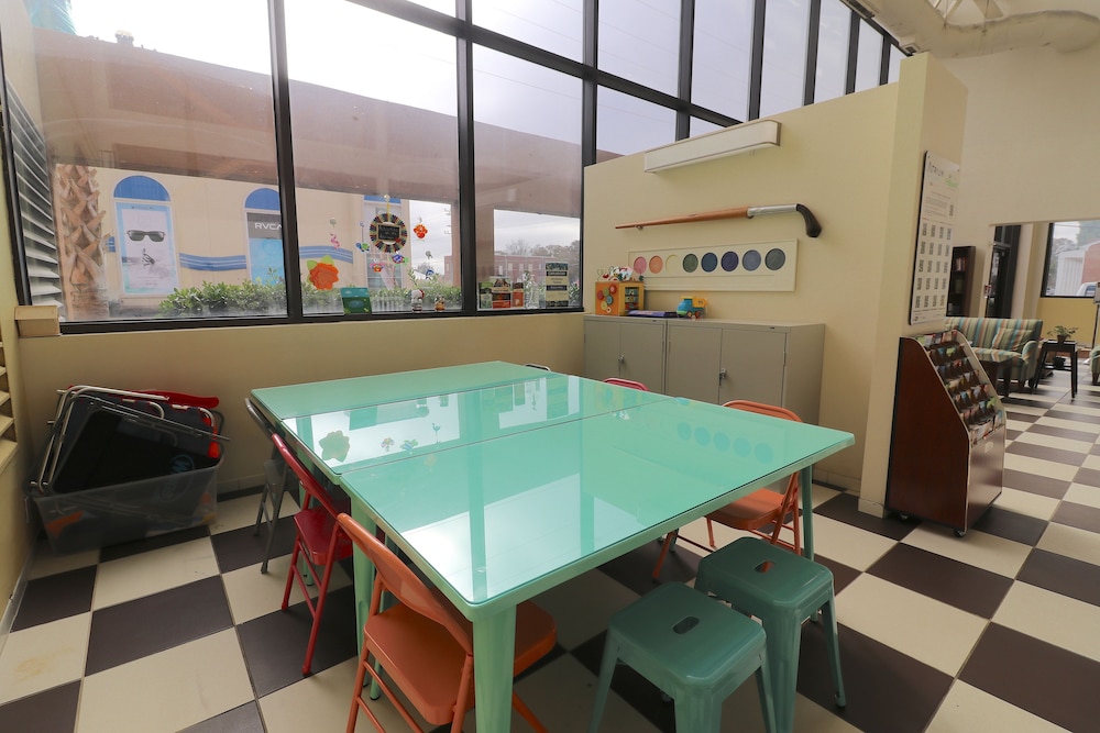 The Atrium Resort 22/36