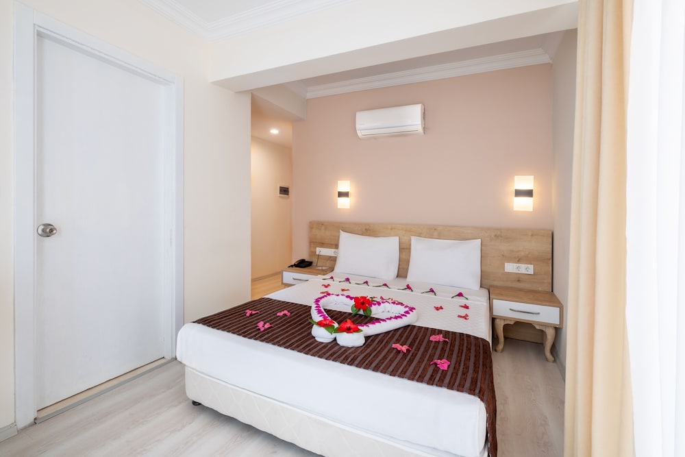 Viking Beach Hotel & Spa 5/26