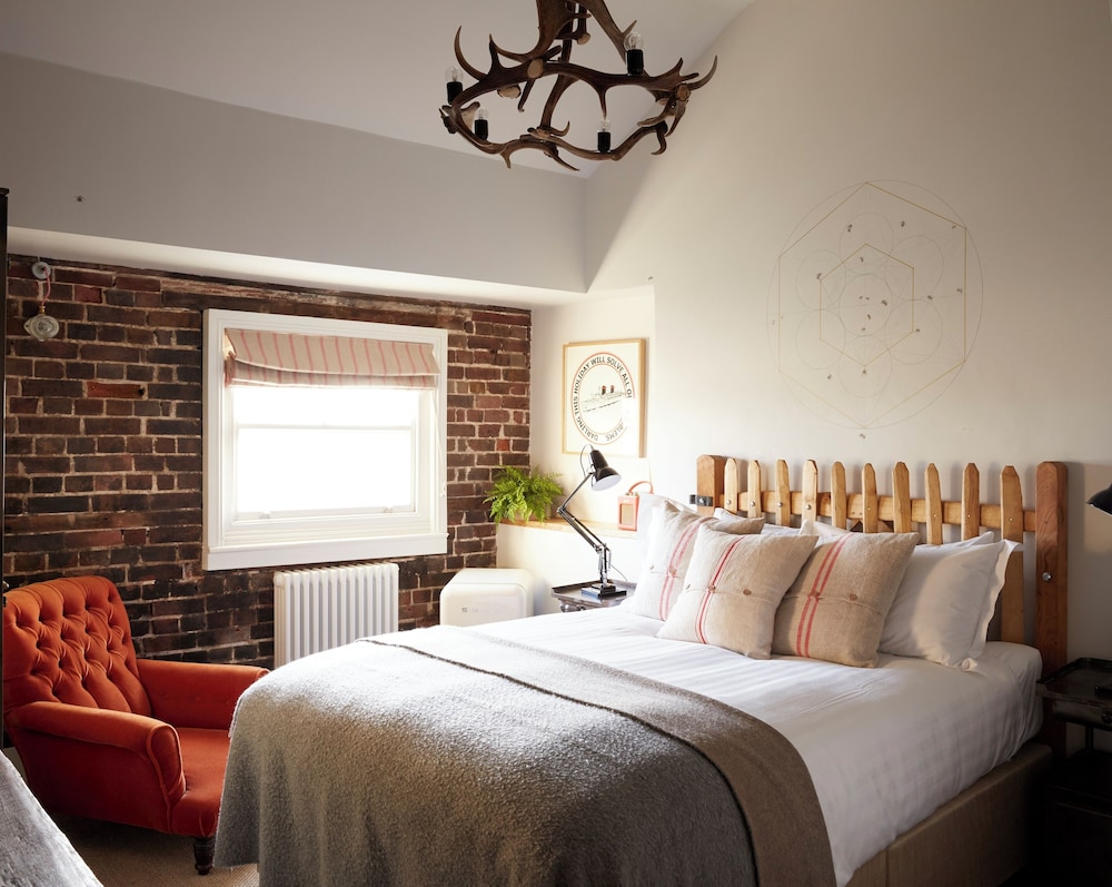 SIGNATURE, DOUBLE BED, SEA VIEW