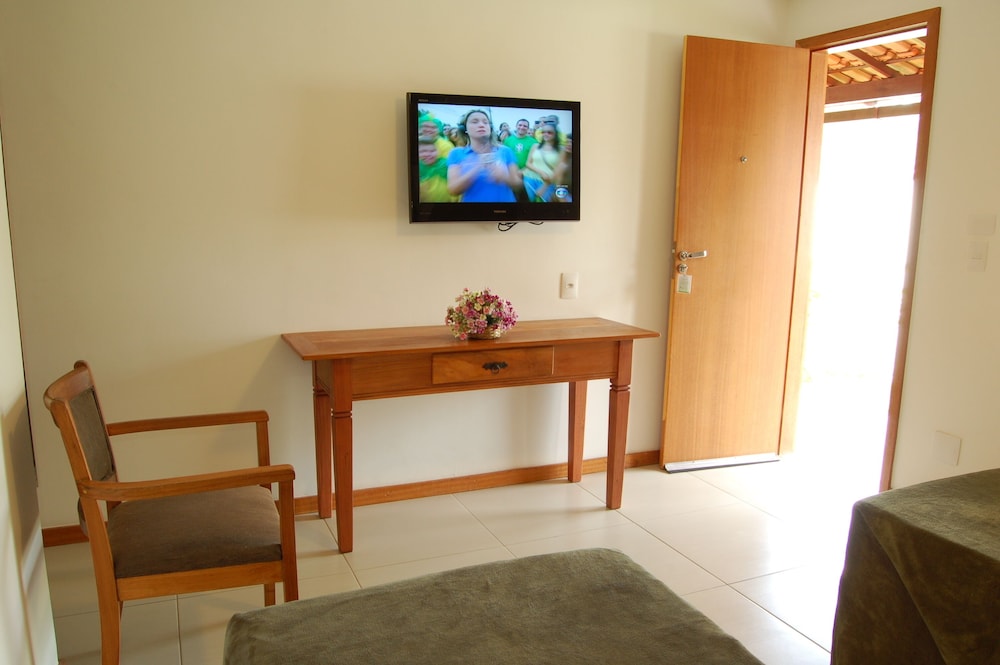 Palmier Hotel 8/45