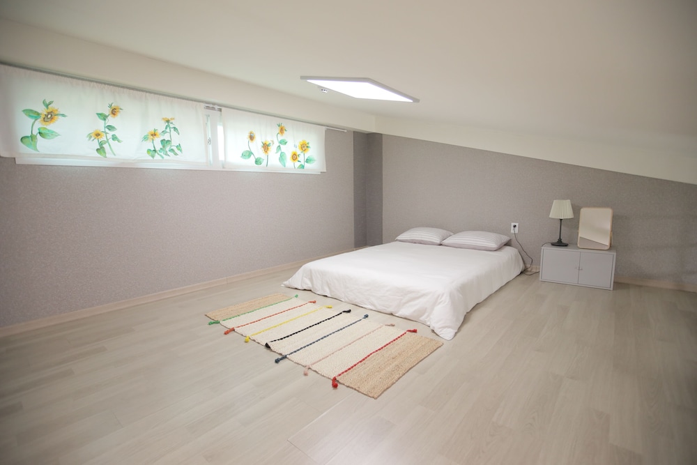 Gapyeong Blossom Pension 11/46