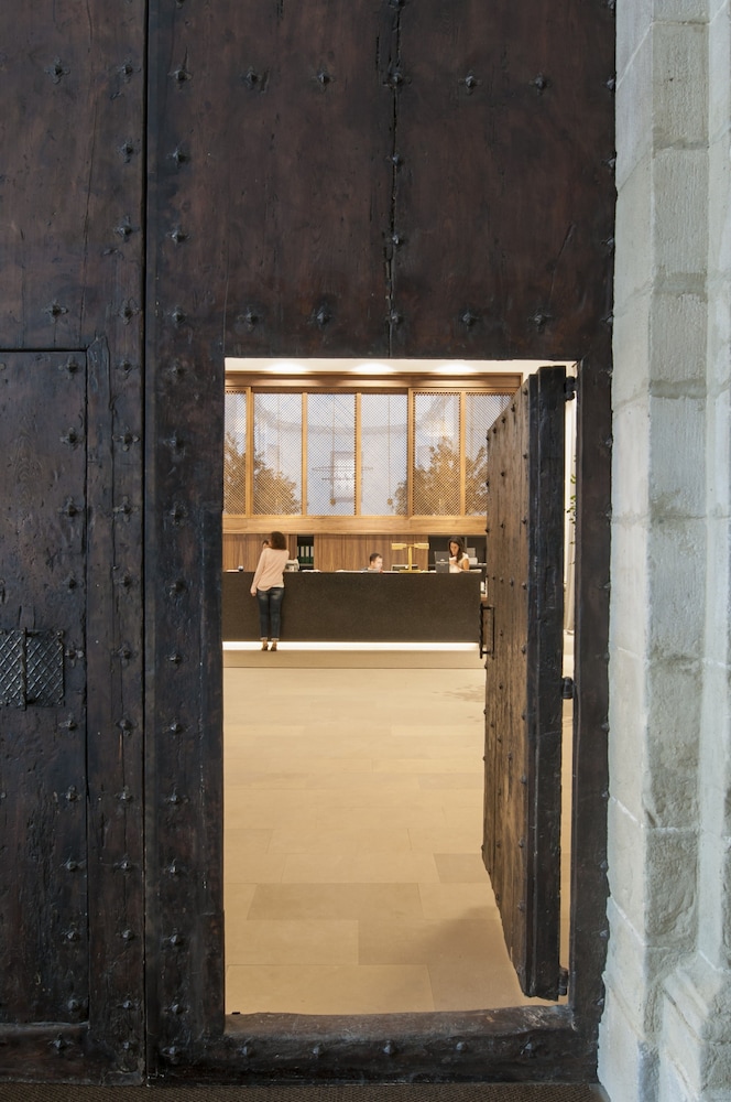 Parador de Lleida 10/50